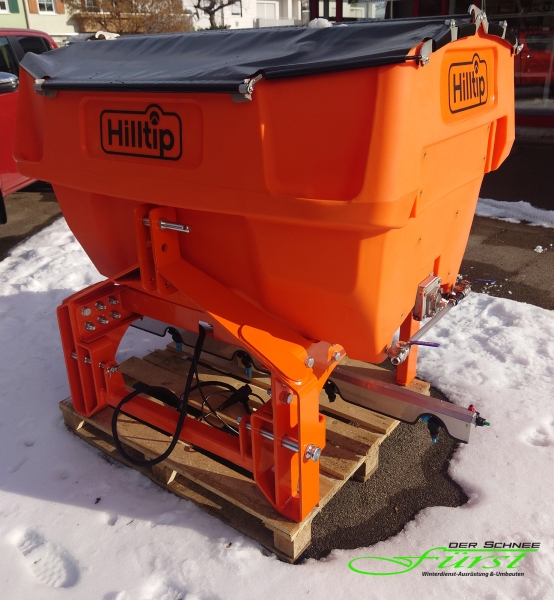 HILLTIP tractor spreader IceStriker 600 TR in Orange with 3 point hitch, pre-wet system and pure brine deployment